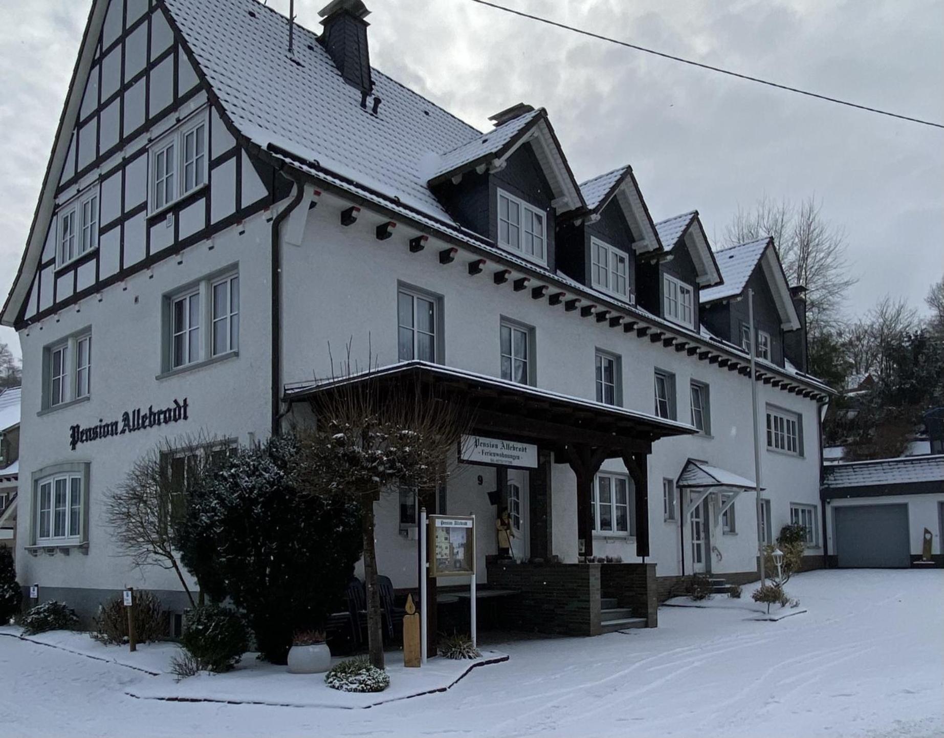 Pension / Ferienwohnung Allebrodt Lennestadt Exterior foto